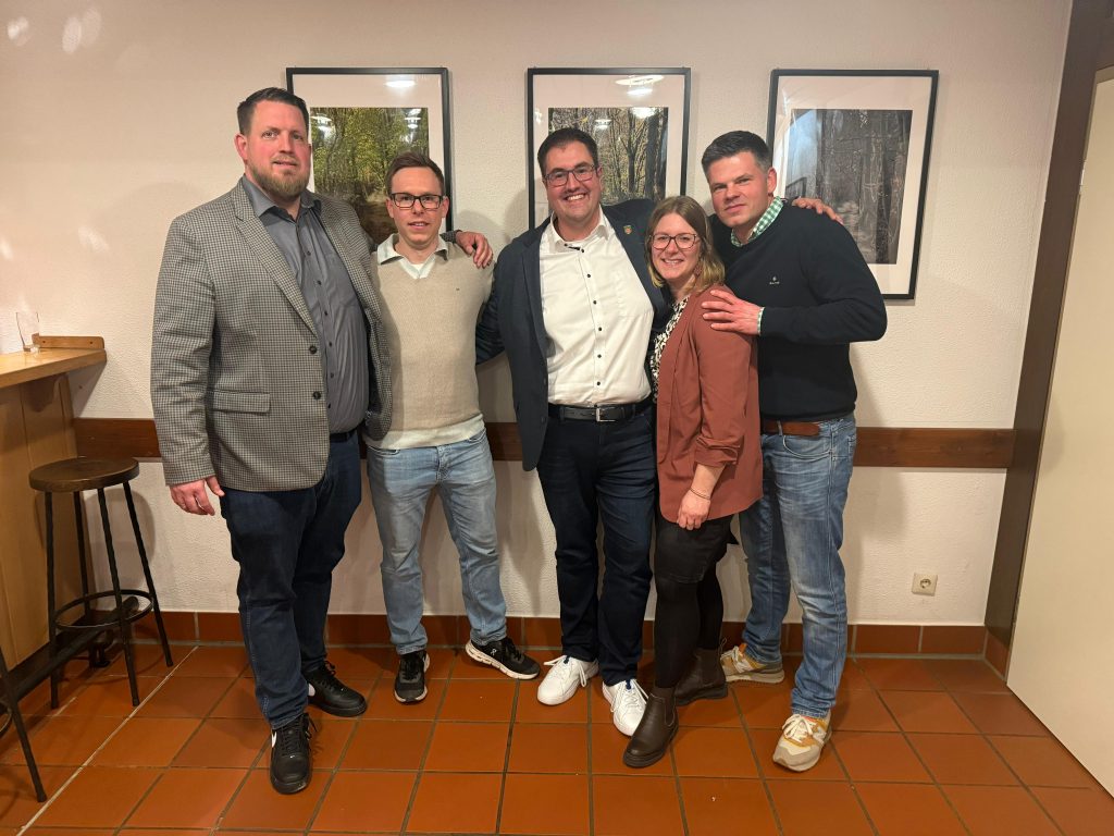 Bastian Kaspers, Hendrik Biethmann, Bastian Schulte, Mareike Zimmermann und Hubertus Hols (v.l.n.r.)